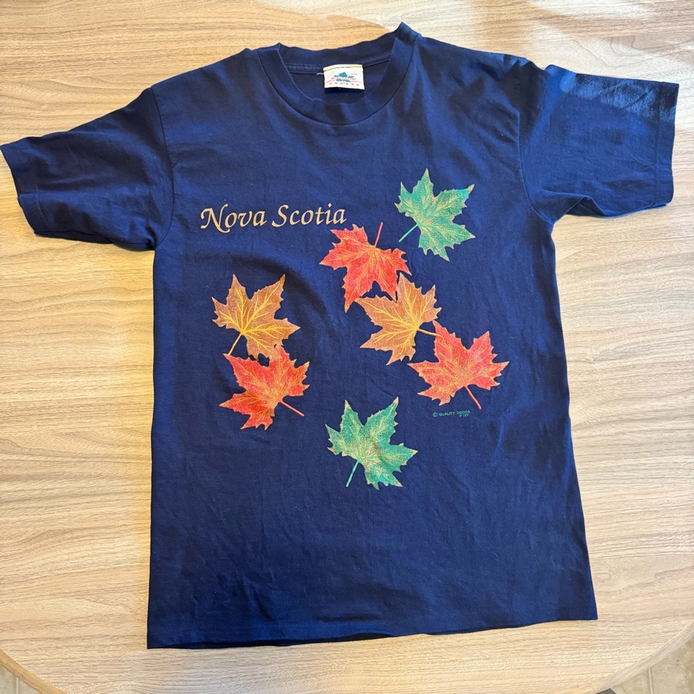 80s Nova Scotia Maple Leaf Graphic Tee — Made in Canada (Size M)